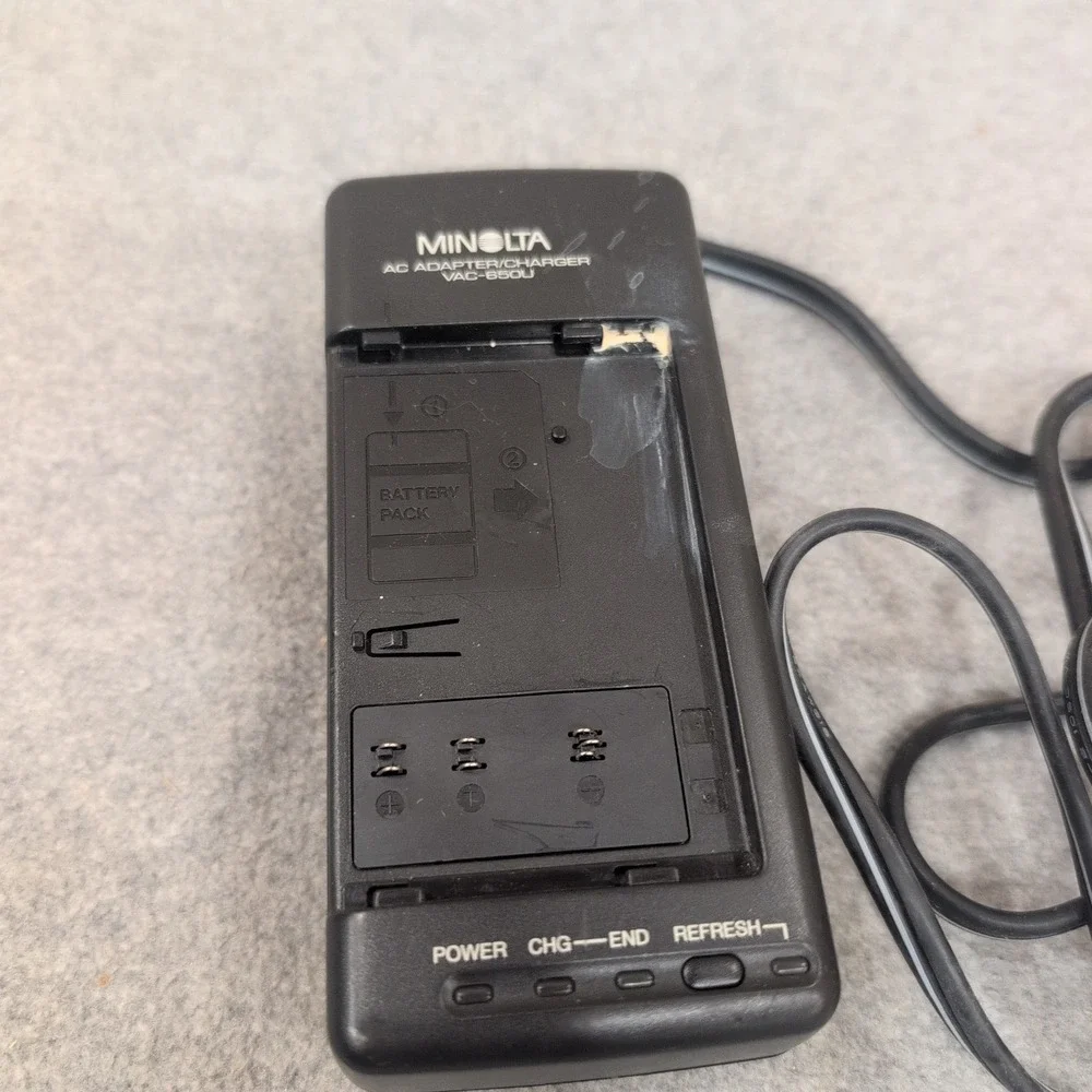 Minolta Master C-513 Compact VHS Camcorder VTU-500 Tuner Charger Manual Bundle